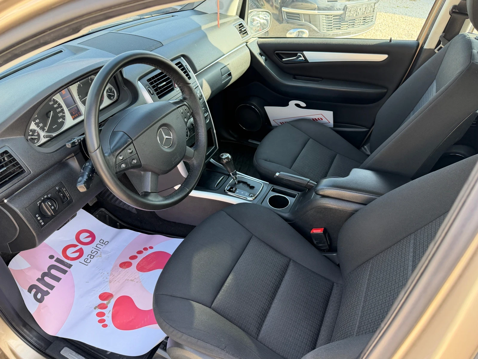 Mercedes-Benz B 200 АВТОМАТИК, снимка 12 - Автомобили и джипове - 53822837