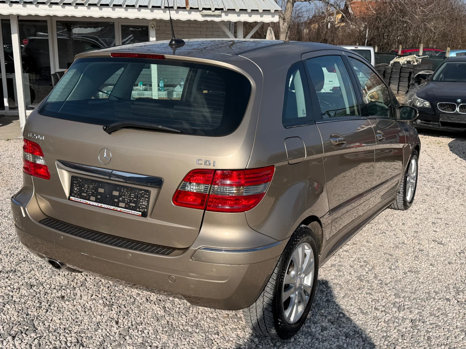 Mercedes-Benz B 200 АВТОМАТИК, снимка 8 - Автомобили и джипове - 53822837
