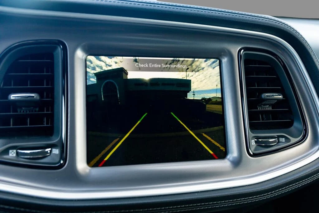 Dodge Challenger * АвтоКредит * (ЦЕНА ДО БГ), снимка 12 - Автомобили и джипове - 53904491