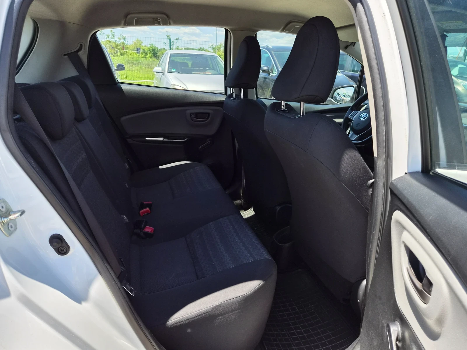 Toyota Yaris 1.33i 99кс АВТОМАТИК EU6B ОТ ТМ АУТО, снимка 17 - Автомобили и джипове - 54710929