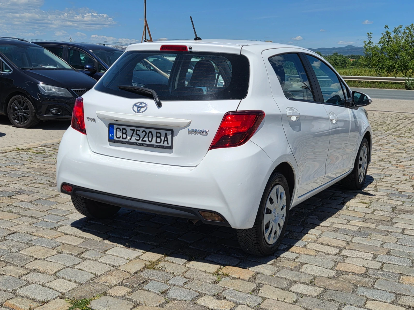 Toyota Yaris 1.33i 99кс АВТОМАТИК EU6B ОТ ТМ АУТО, снимка 8 - Автомобили и джипове - 54710929