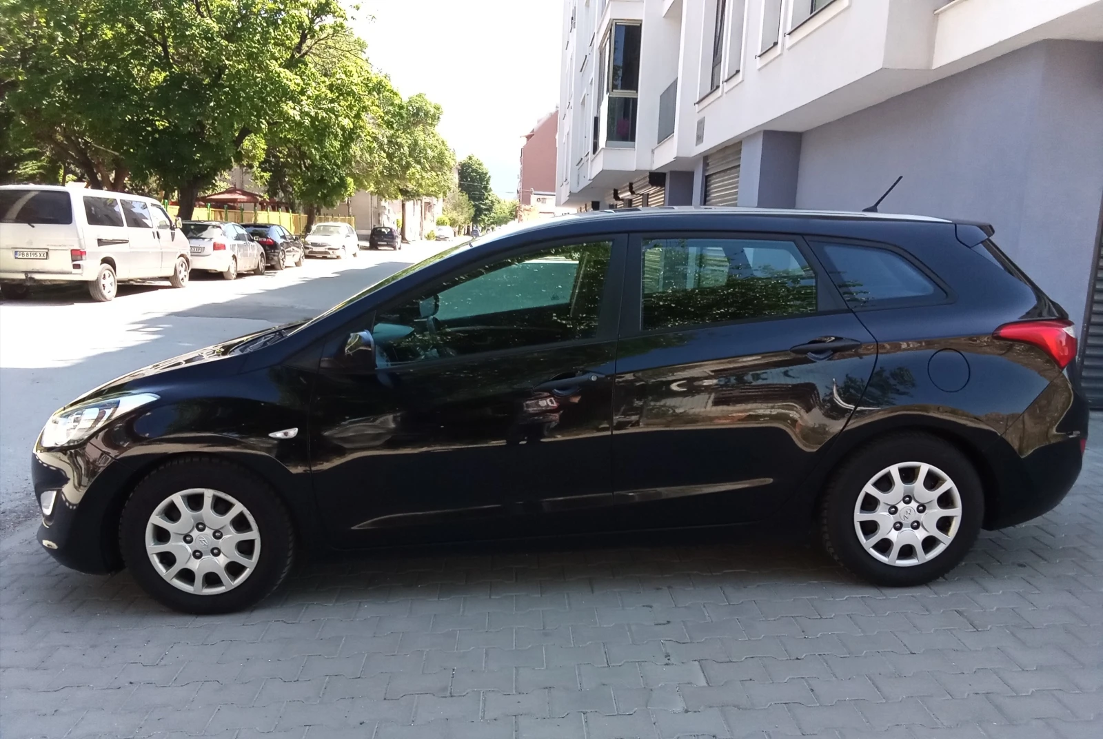 Hyundai I30 1.4CRDI-90kc. Euro5, снимка 4 - Автомобили и джипове - 55592520