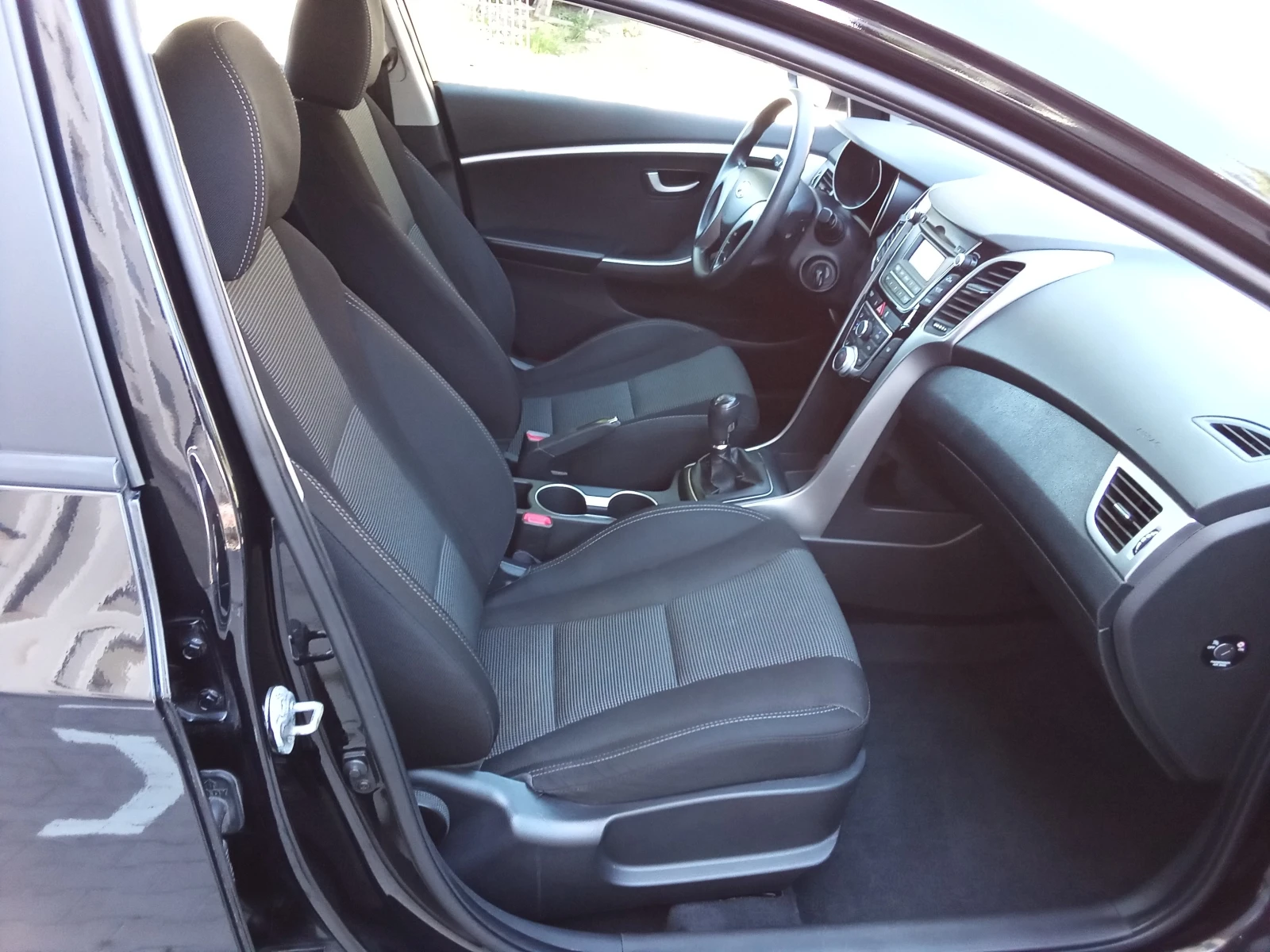 Hyundai I30 1.4CRDI-90kc. Euro5, снимка 11 - Автомобили и джипове - 55592520