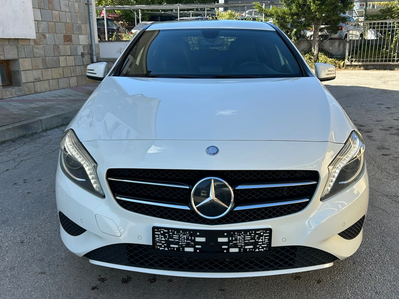 Mercedes-Benz A 180 1.5CDI 109 LED XENON , снимка 2 - Автомобили и джипове - 55993346
