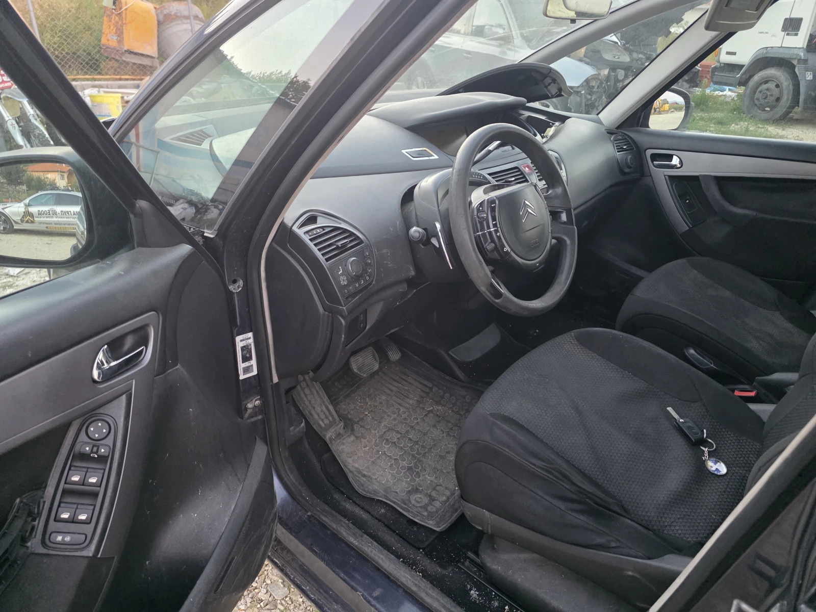 Citroen C4, снимка 4 - Автомобили и джипове - 56198391