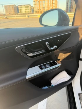 Mercedes-Benz GLC 300 4Matic, снимка 16