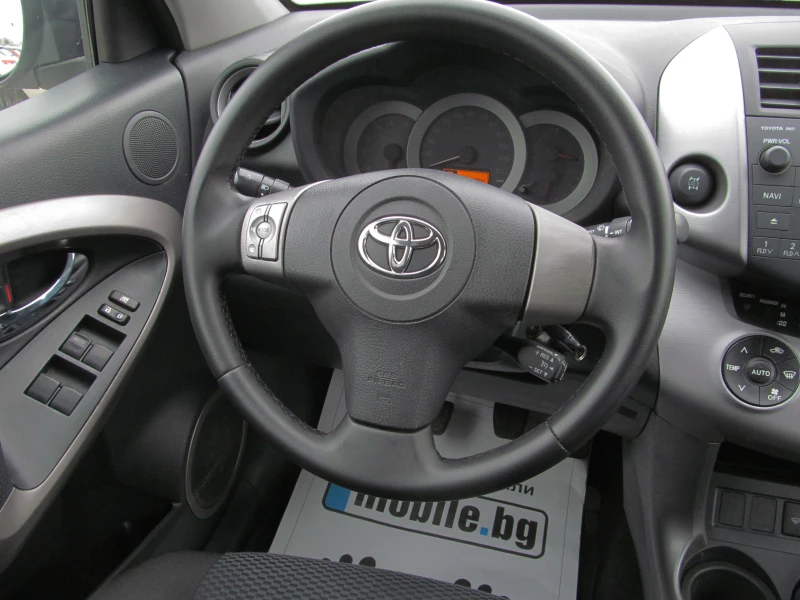 Toyota Rav4 2.2D-4D/136к.с./4x4, снимка 12 - Автомобили и джипове - 48226821