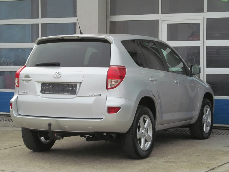 Toyota Rav4 2.2D-4D/136к.с./4x4, снимка 3 - Автомобили и джипове - 48226821