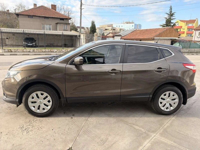 Nissan Qashqai, снимка 4 - Автомобили и джипове - 52703285