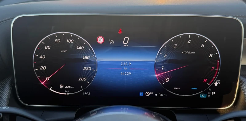 Mercedes-Benz GLC 300 4Matic, снимка 8 - Автомобили и джипове - 52952576