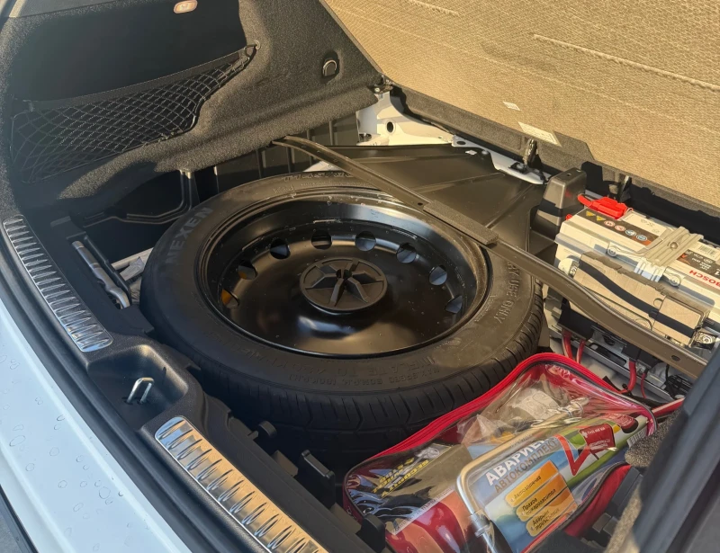 Mercedes-Benz GLC 300 4Matic, снимка 14 - Автомобили и джипове - 52952576