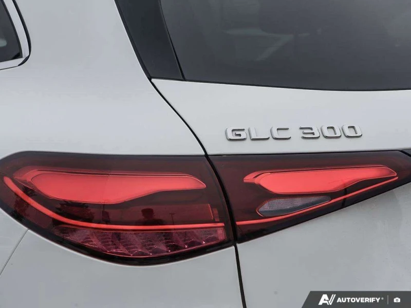 Mercedes-Benz GLC * GLC300 4MATIC/GLC300 4 M Turbo * CARFAX * ЦЕНА Д, снимка 15 - Автомобили и джипове - 53210420