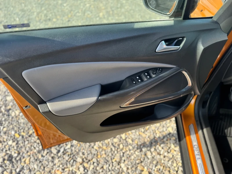 Opel Crossland X 1.6 CDTI  FULL EXTRA , снимка 10 - Автомобили и джипове - 53433855