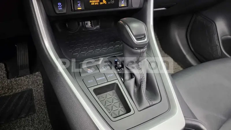 Toyota Rav4 ЦЕНА ДО БЪЛГАРИЯ !!!, снимка 9 - Автомобили и джипове - 55432068