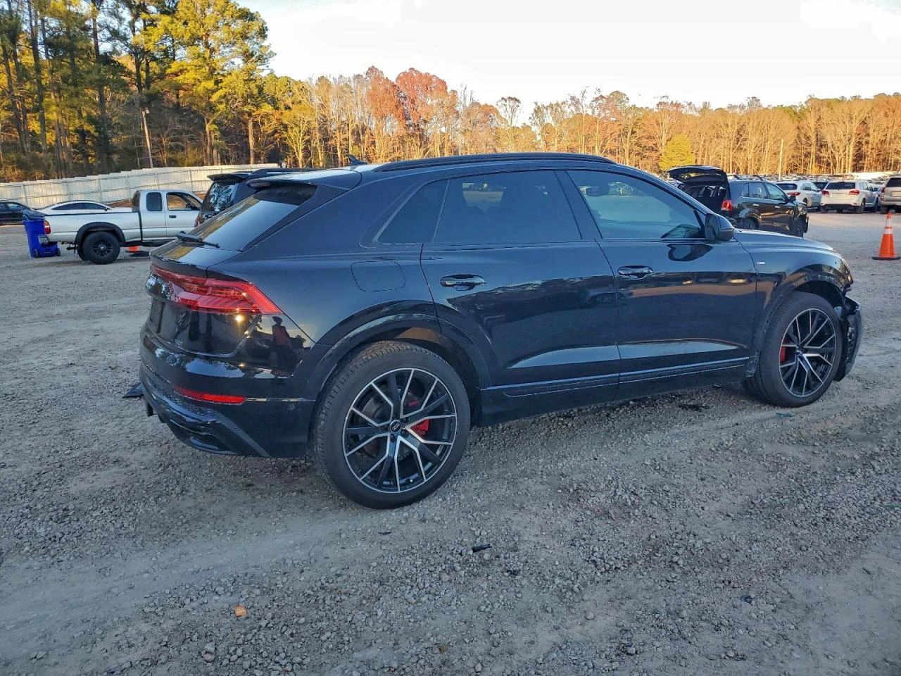 Audi Q8 PREMIUM PLUS S-LINE - изображение 6