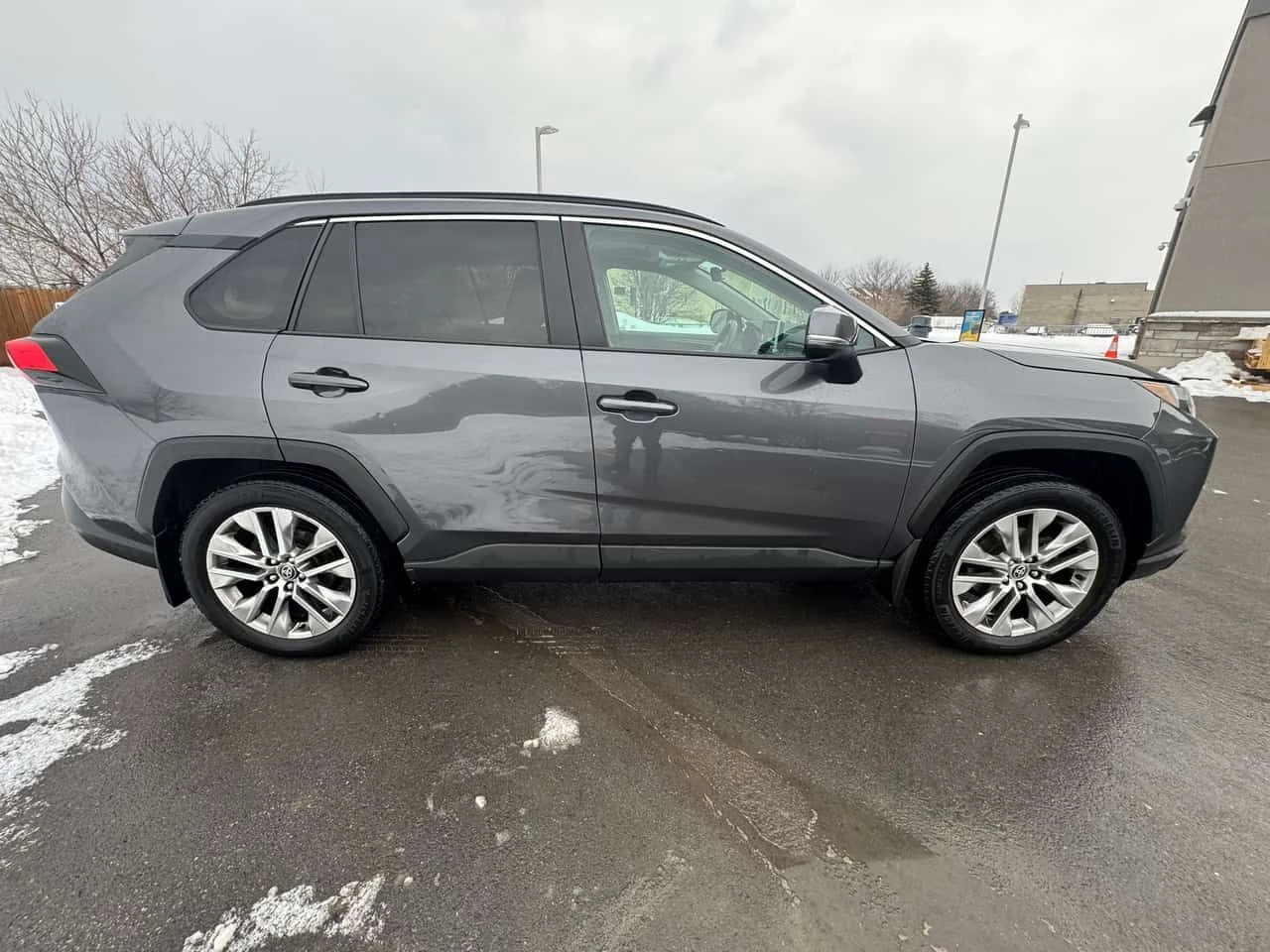 Toyota Rav4 * XLE AWD * CARFAX * ЦЕНА ДО БГ - изображение 3