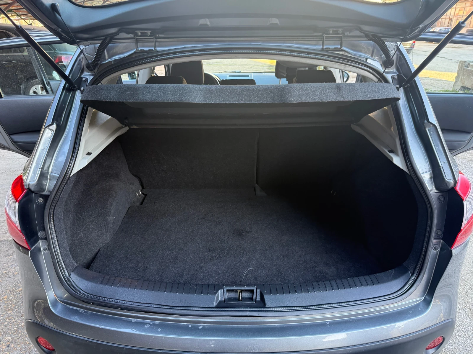 Nissan Qashqai 1.5 DCI, снимка 11 - Автомобили и джипове - 53754039