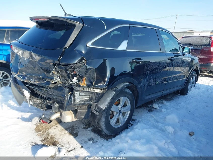 Kia Sorento 2.5L I-4 DI, DOHC, VVT, 191HP All Wheel Drive, снимка 4 - Автомобили и джипове - 53803063