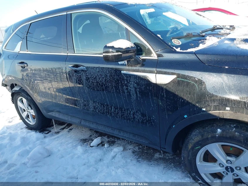 Kia Sorento 2.5L I-4 DI, DOHC, VVT, 191HP All Wheel Drive, снимка 14 - Автомобили и джипове - 53803063