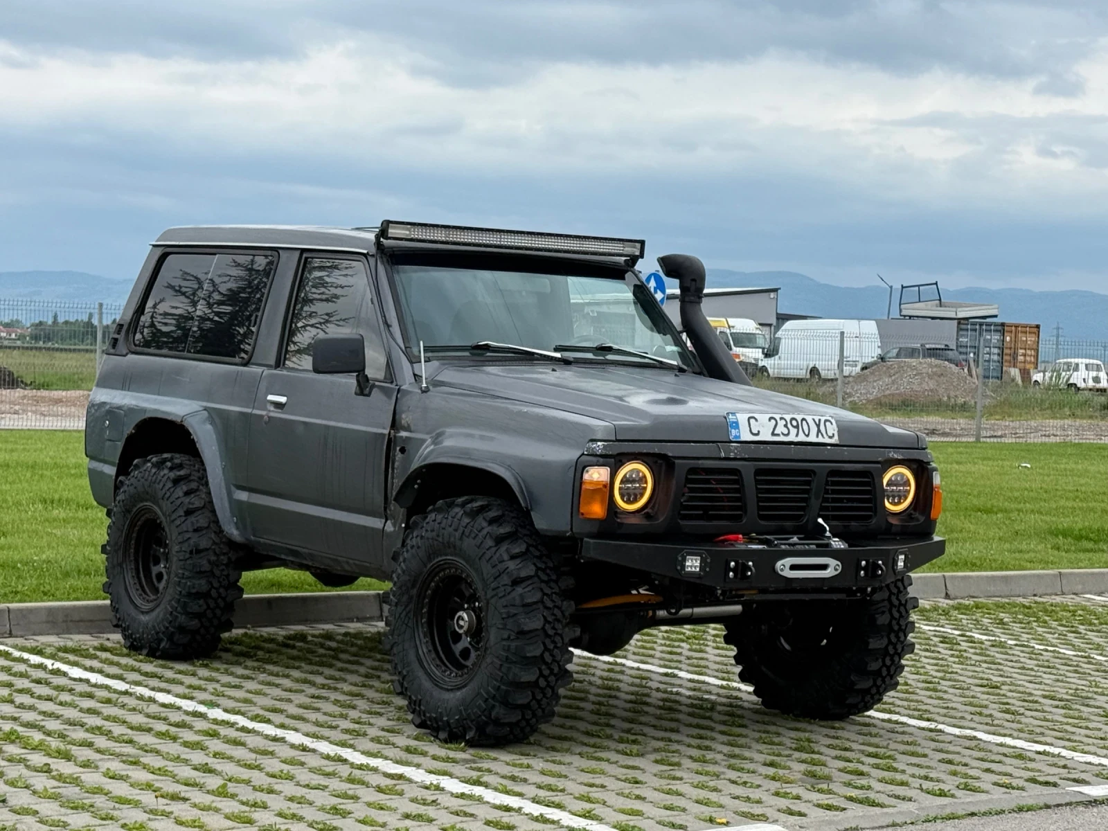 Nissan Patrol 2.8Тd* Dobinson* ВЪЗДУШЕН БЛОКАЖ* ЛЕБЕДКА * 35", снимка 3 - Автомобили и джипове - 54638680