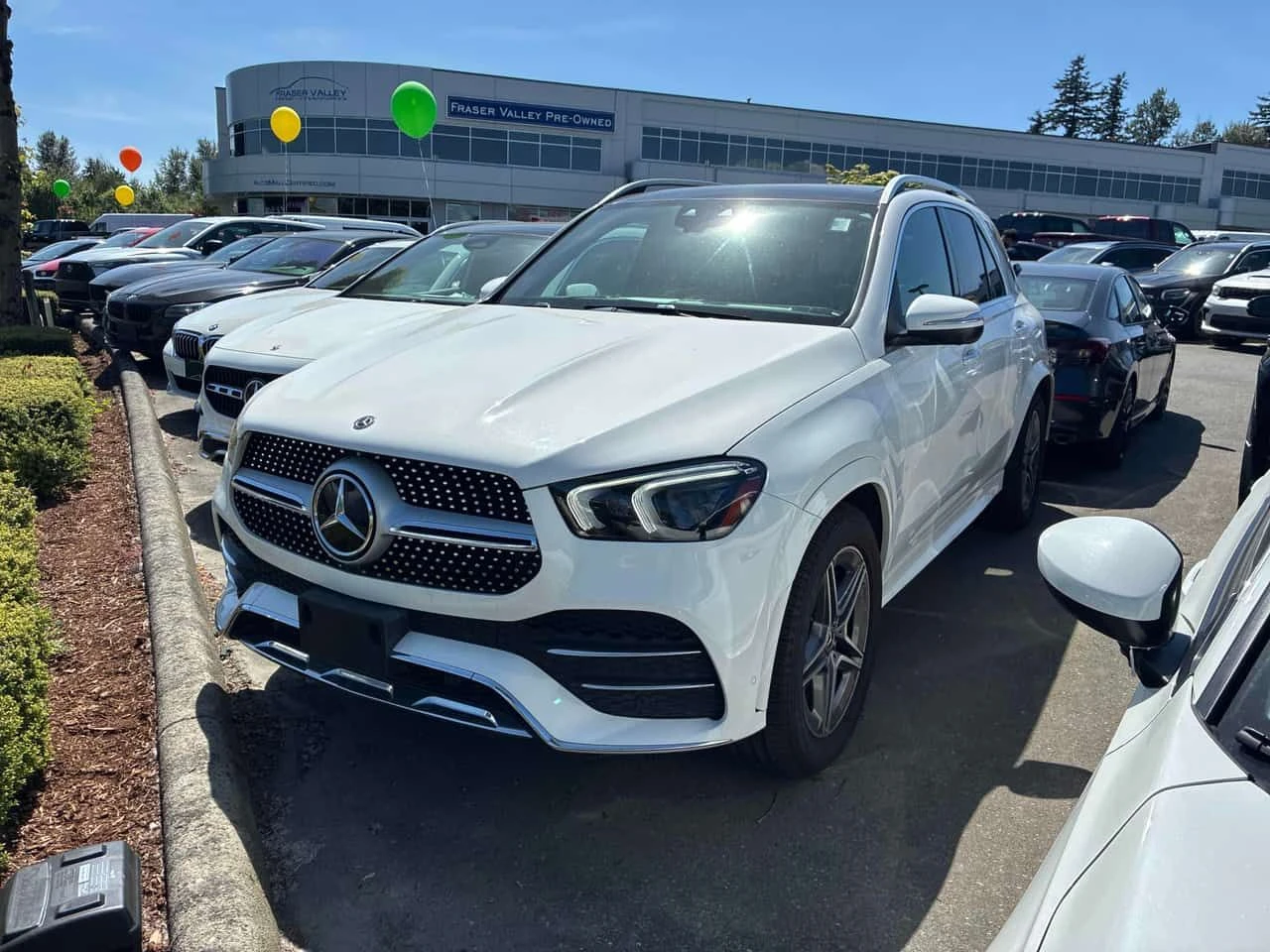 Mercedes-Benz GLC 350 BURMESTER * PANO * KEYLESS *  ПОДГРЕВИ * CARFAX