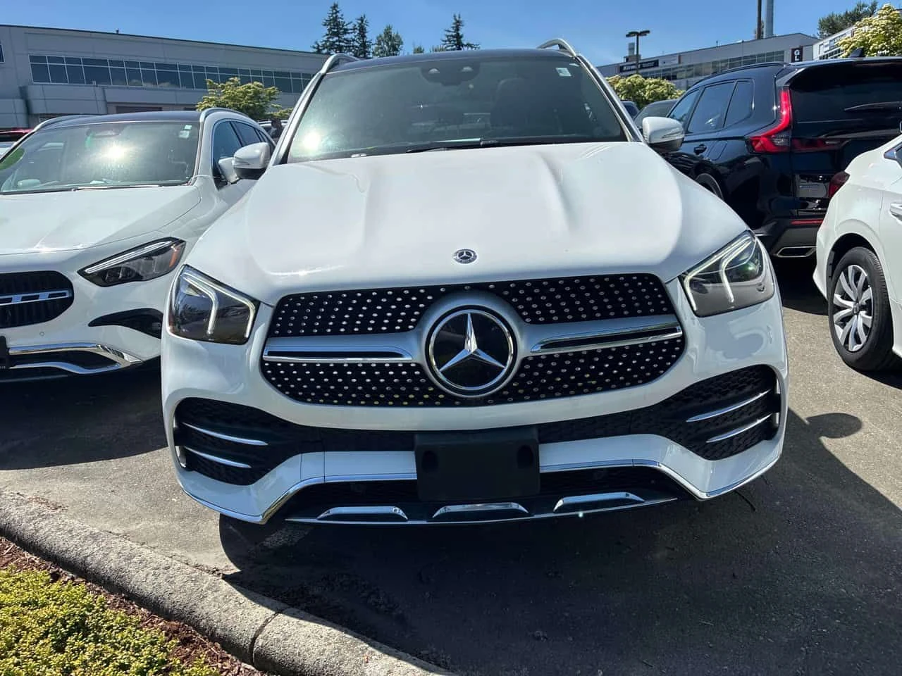Mercedes-Benz GLC 350 BURMESTER * PANO * KEYLESS *  ПОДГРЕВИ * CARFAX, снимка 6 - Автомобили и джипове - 54705163