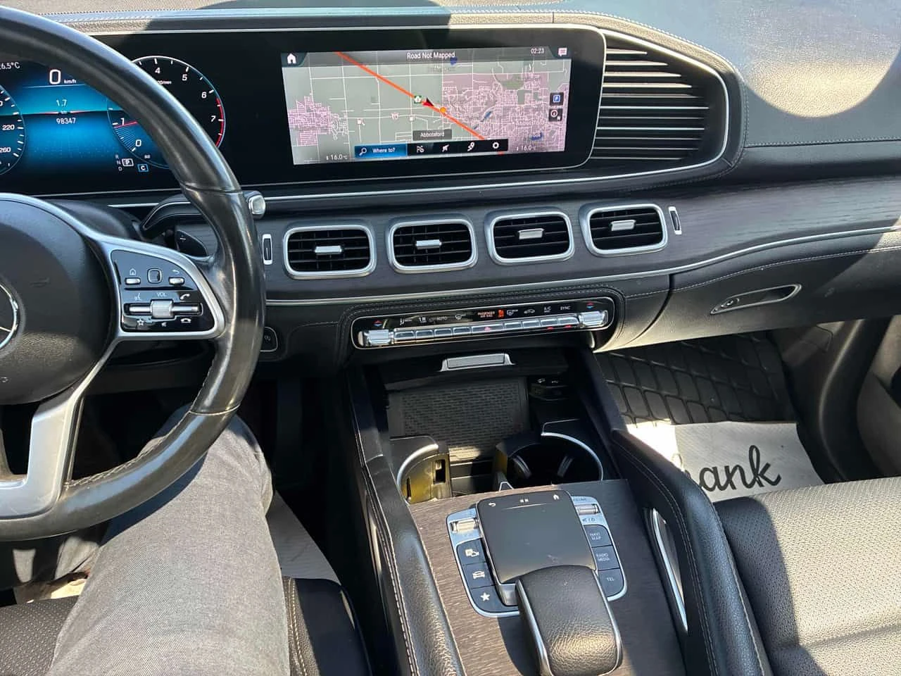 Mercedes-Benz GLC 350 BURMESTER * PANO * KEYLESS *  ПОДГРЕВИ * CARFAX, снимка 9 - Автомобили и джипове - 54705163
