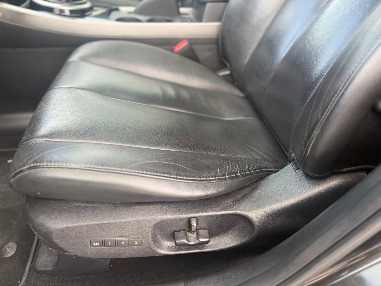 Mazda CX-7 2.2 D 173 KS ОБСЛУЖЕНА , РЕГИСТРАНА, снимка 10 - Автомобили и джипове - 54712563