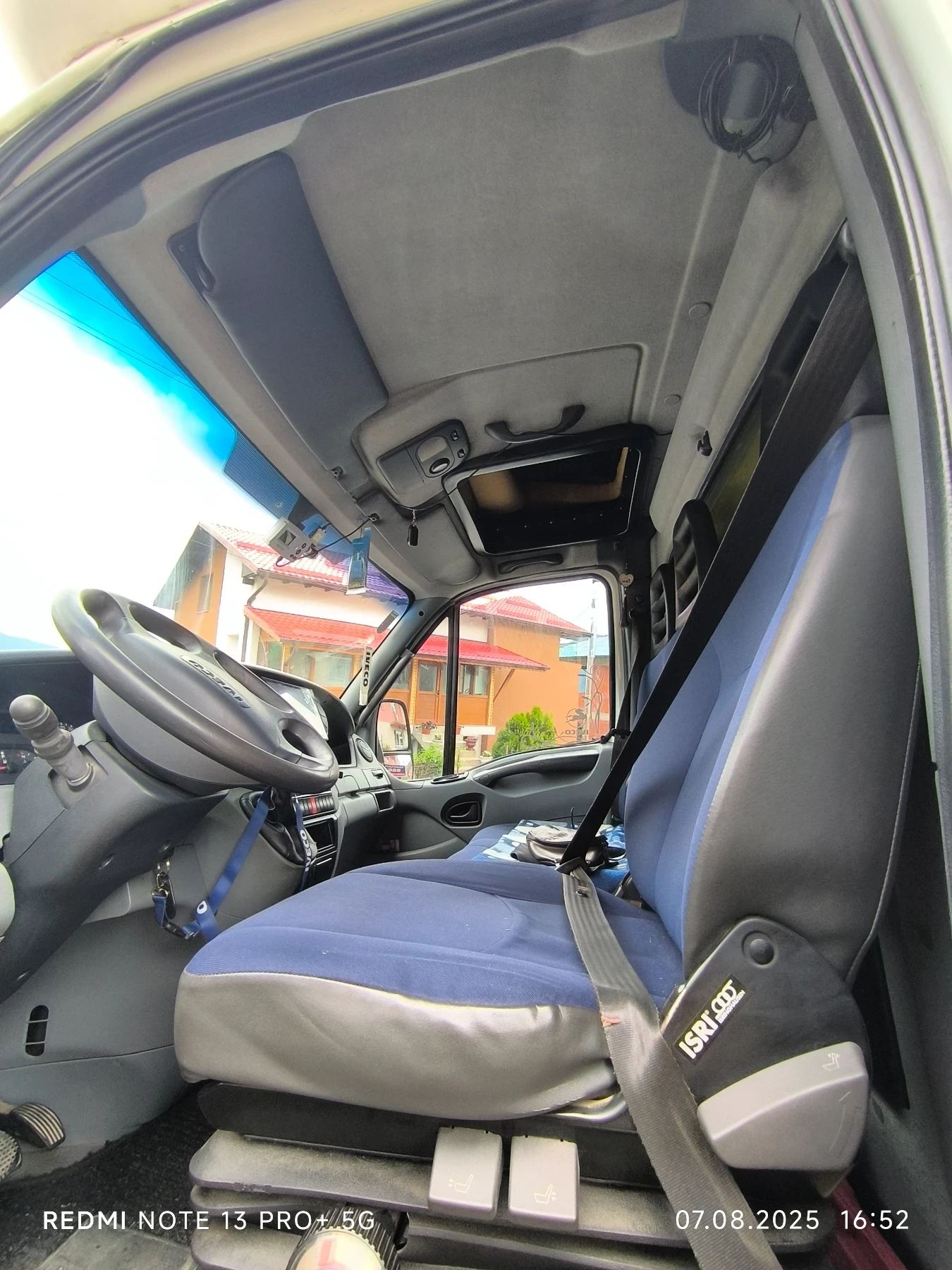 Iveco Daily 3.0hpi 180 климатик печка - изображение 6