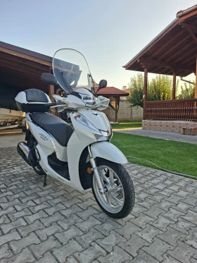 Honda Sh 300 ABS LED, снимка 1