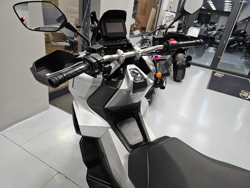 Honda X-ADV 350ie, ABS-TCS, Smart Box!, снимка 10 - Мотоциклети и мототехника - 49193086