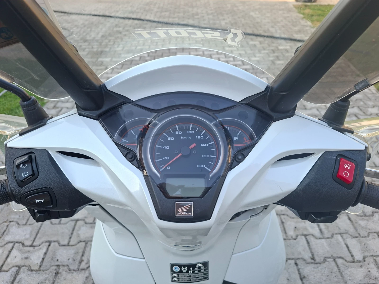 Honda Sh 300 ABS LED, снимка 10 - Мотоциклети и мототехника - 55691696