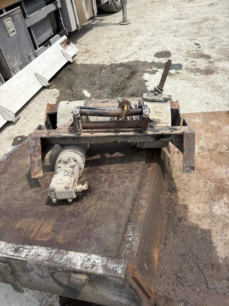 Автокран Друга марка Лебедка, снимка 2 - Индустриална техника - 52312793