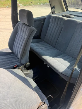 VW Golf 1.6 - 2700 € / 5280.74 лв. - 40010570 11