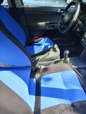 VW Polo 1.2 бензин  - 2200 € / 4302.83 лв. - 87765870 2