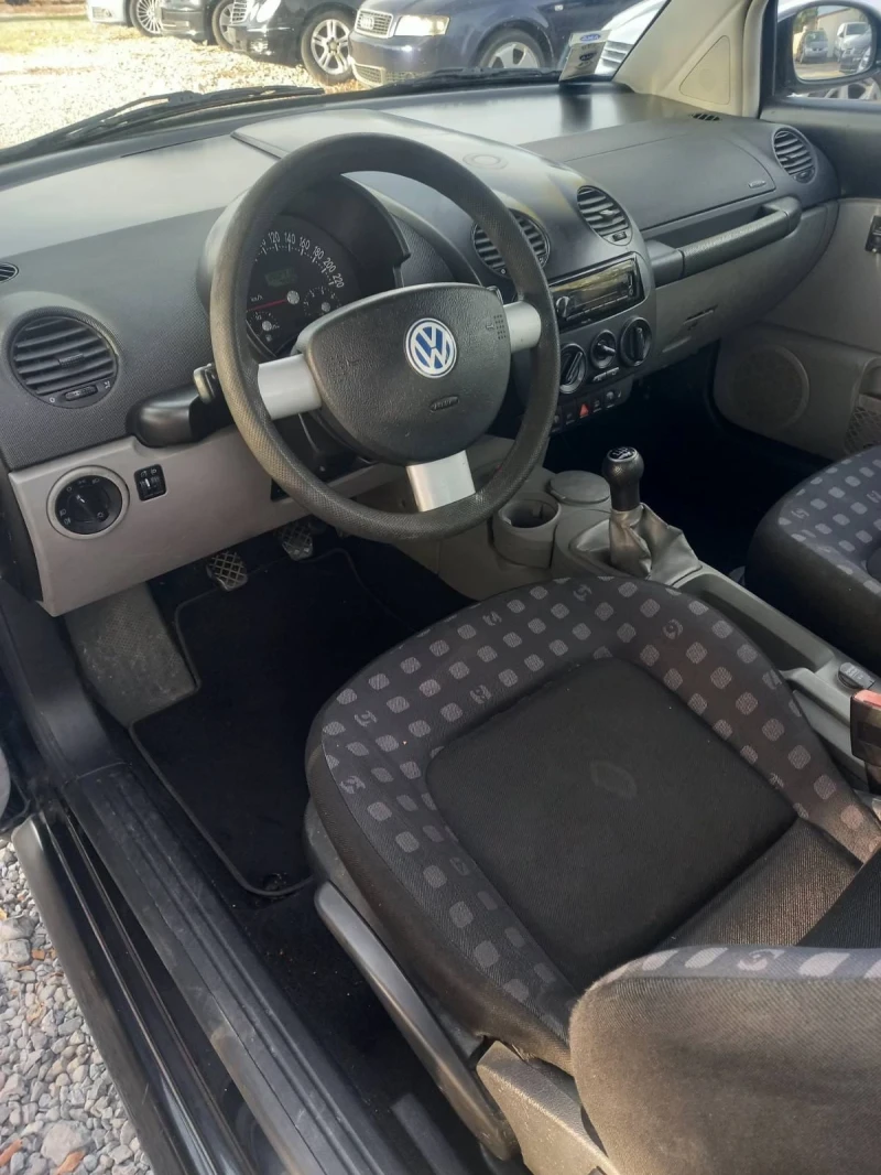 VW New beetle 1.9, снимка 5 - Автомобили и джипове - 47649237