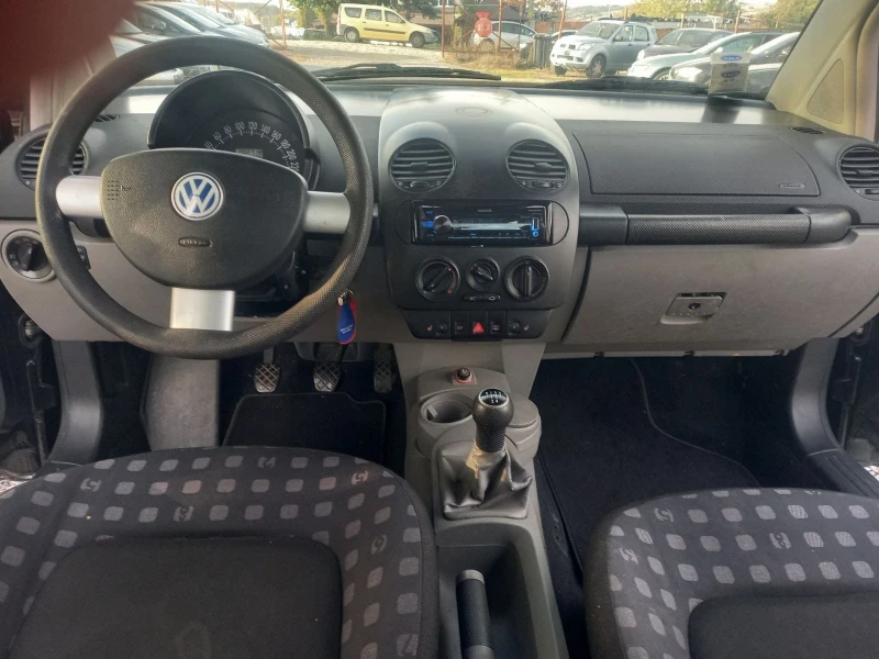 VW New beetle 1.9, снимка 9 - Автомобили и джипове - 47649237