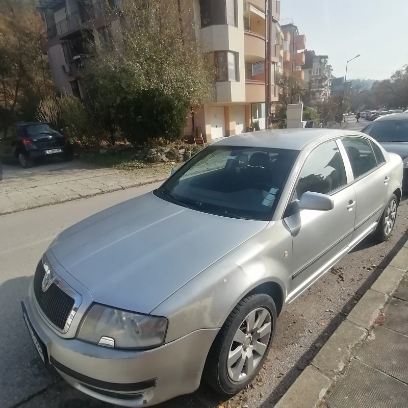 Skoda Superb, снимка 2 - Автомобили и джипове - 48090267