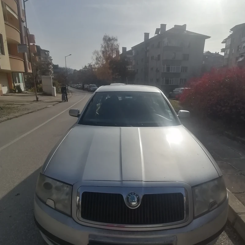 Skoda Superb, снимка 3 - Автомобили и джипове - 48090267