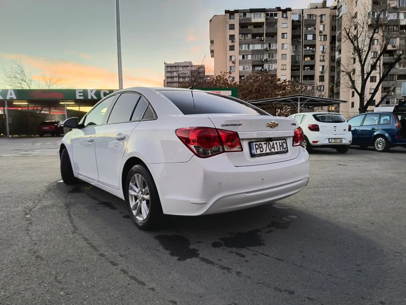 Chevrolet Cruze, снимка 10 - Автомобили и джипове - 48382828