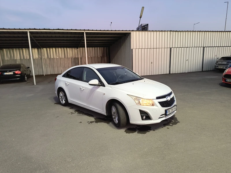 Chevrolet Cruze, снимка 1 - Автомобили и джипове - 48382828