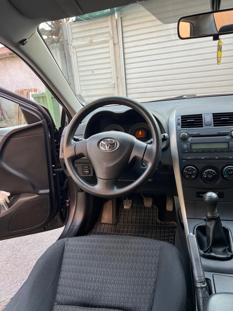 Toyota Corolla 1.4 D4D, снимка 13 - Автомобили и джипове - 49507995