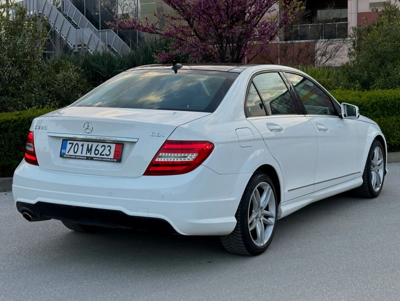 Mercedes-Benz C 220 CDI FULL AMG LINE FACELIFT LED PANO NAVI , снимка 4 - Автомобили и джипове - 50089868