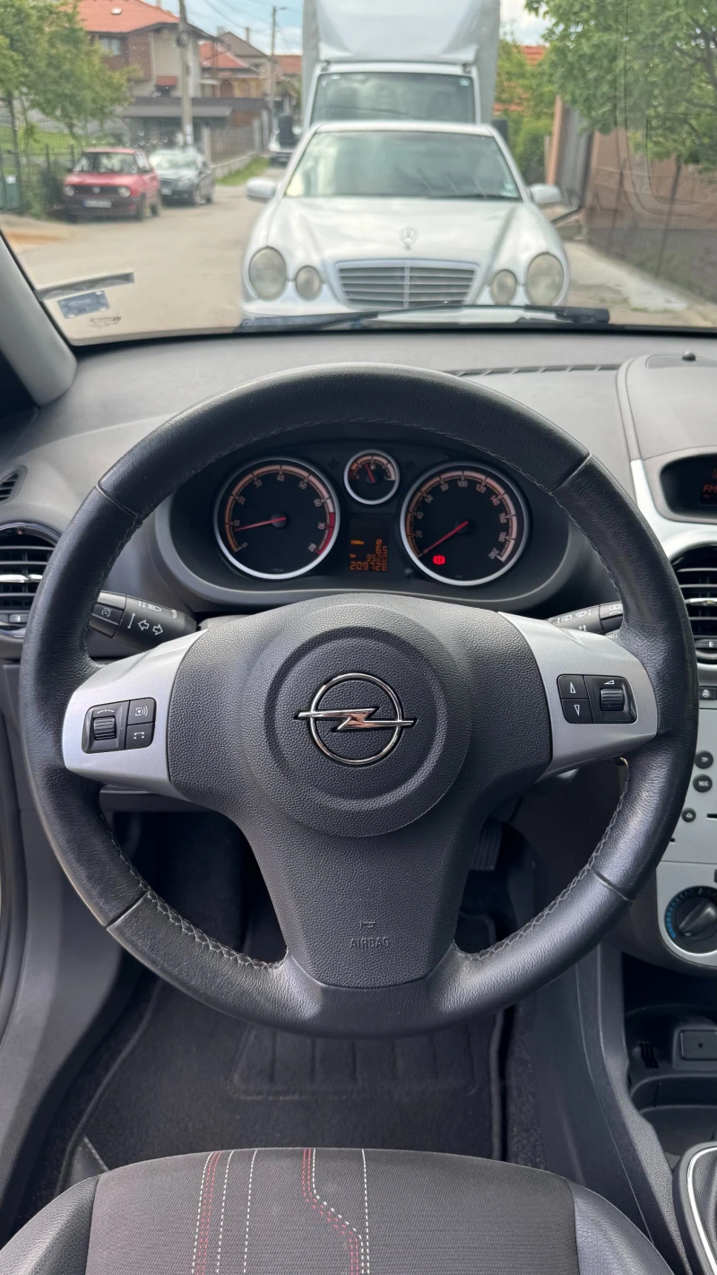 Opel Corsa 1.4 ГАЗ, снимка 9 - Автомобили и джипове - 52269117