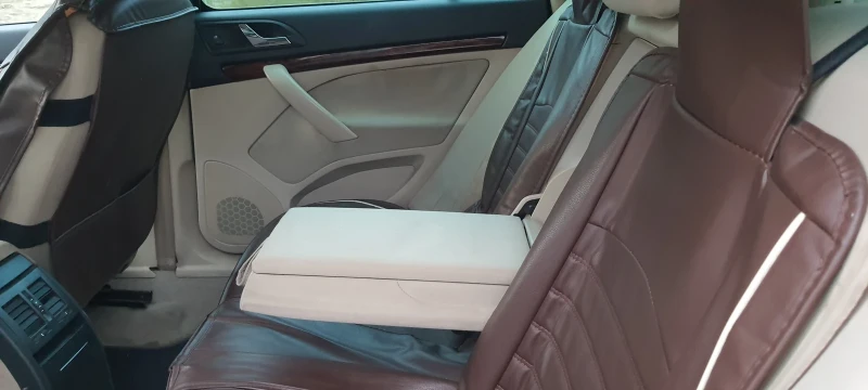 Skoda Octavia 1.8 , снимка 12 - Автомобили и джипове - 52394555