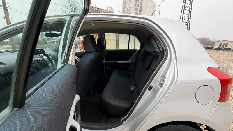 Toyota Yaris 1.0/69кс/EURO 4/НОВ ВНОС ОТ ИТАЛИЯ, снимка 15 - Автомобили и джипове - 52874545