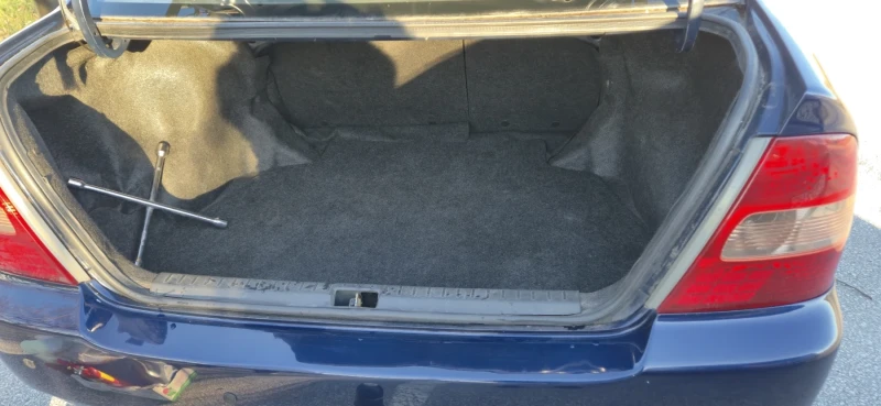 Toyota Corolla, снимка 10 - Автомобили и джипове - 52939437