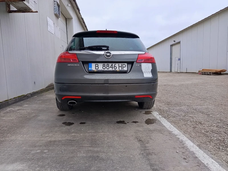 Opel Insignia Sport tourier, снимка 5 - Автомобили и джипове - 53439004