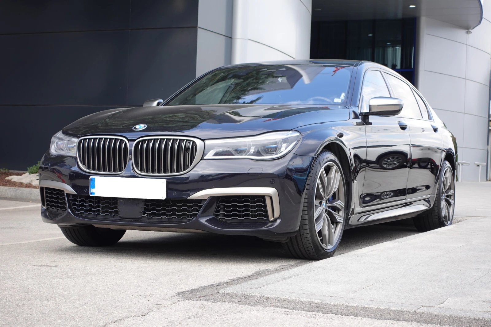 BMW 760 LI xDrive-фактура - изображение 2