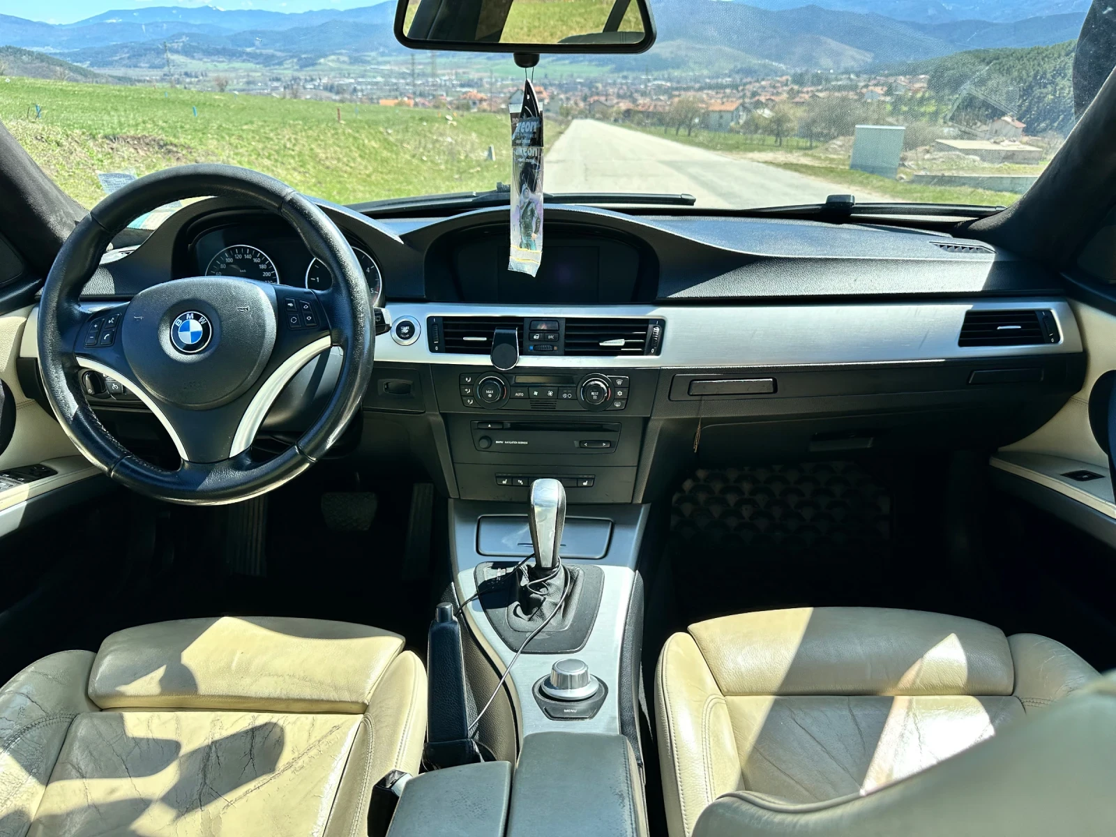 BMW 320  - изображение 8